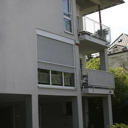 Apartment Ferienwohnung Am Schlosspark Weinheim